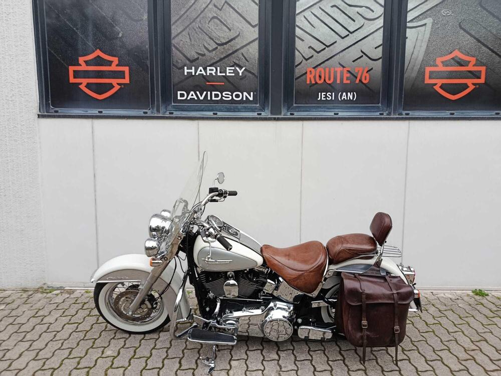 Harley-Davidson 1690 Deluxe ABS (2011 - 16) - FLSTN (4)