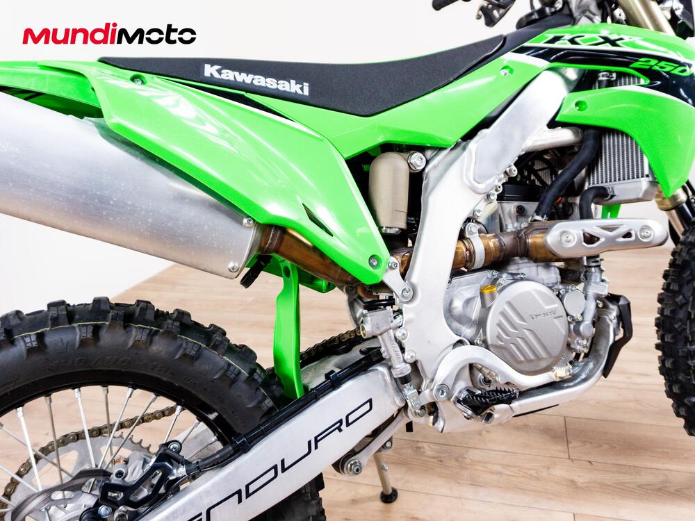 Kawasaki KXE 250 (2000 - 02) (4)