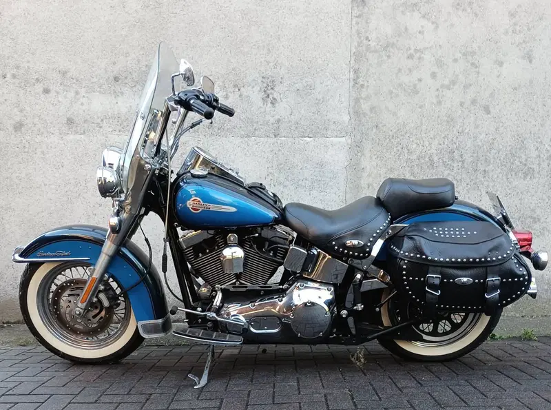 Harley-Davidson 1450 Heritage Classic (2003 - 05) - FLSTCI (2)