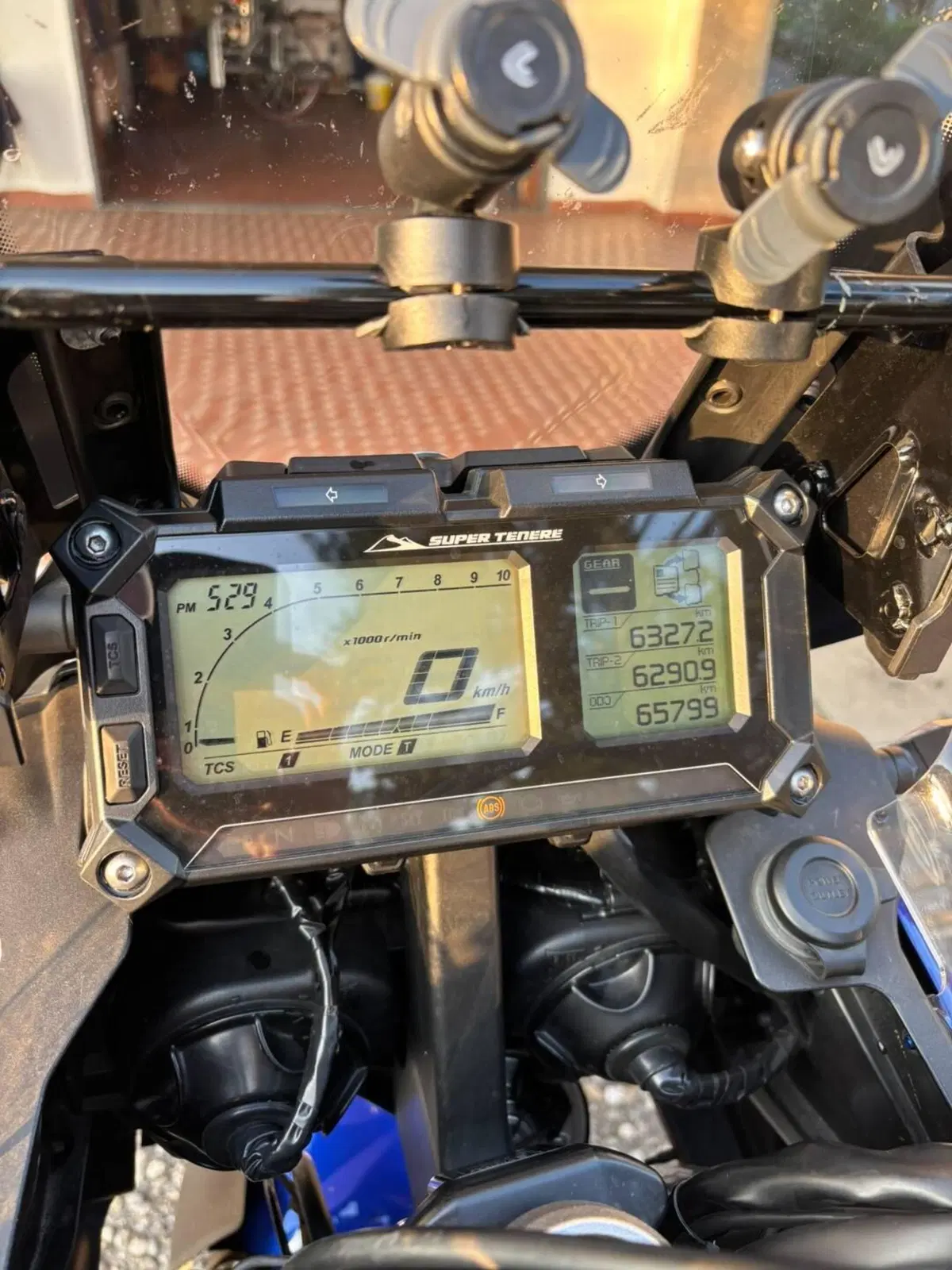 Yamaha XT1200Z Super Ténéré Worldcrosser (2015 - 16) (10)
