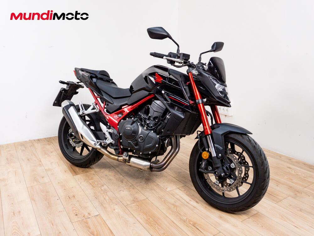 Honda CB 750 Hornet (2025) (2)