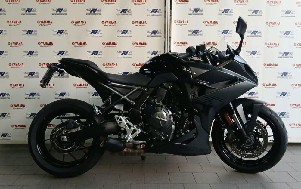 Suzuki GSX-8R (2024 - 25)