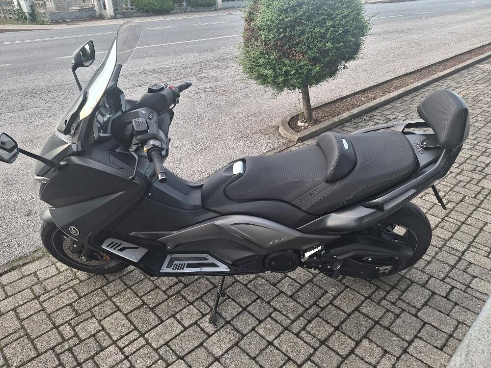 Yamaha T-Max 530 Iron Max ABS (2014 - 17) (3)