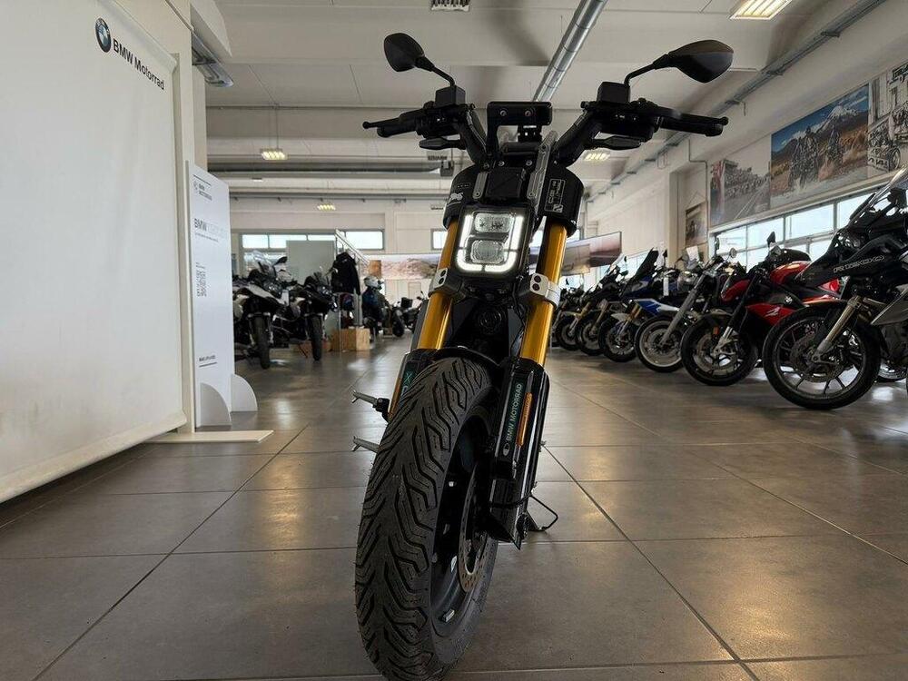 Bmw CE 02 AM (2024 - 25) (3)