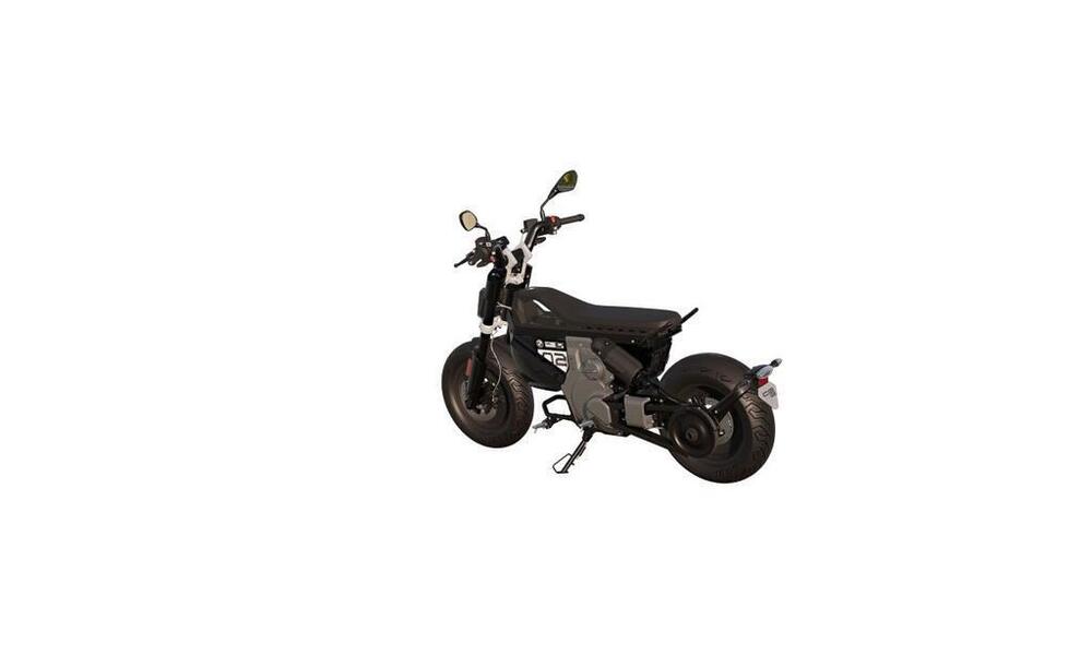 Bmw CE 02 AM (2024 - 25) (2)