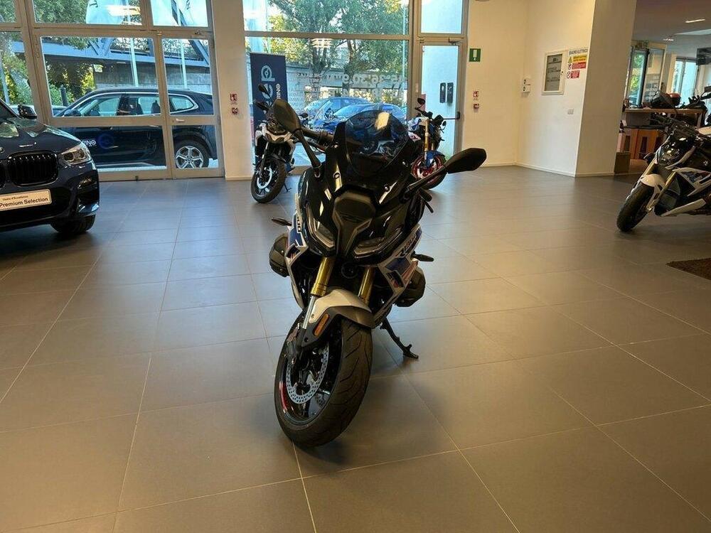 Bmw R 1300 RS (2026) (2)