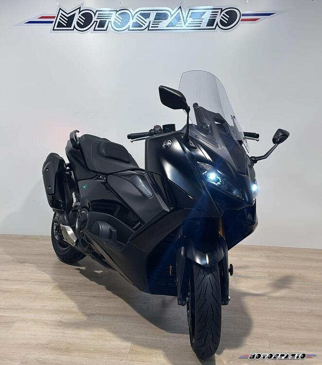 Yamaha T-Max 560 Tech Max (2022 - 24) (2)