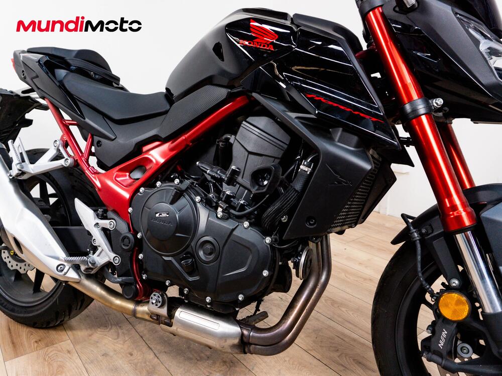 Honda CB 750 Hornet (2025) (5)