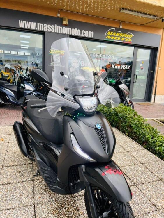 Piaggio Beverly 300 S ABS-ASR (2021 - 25) (5)