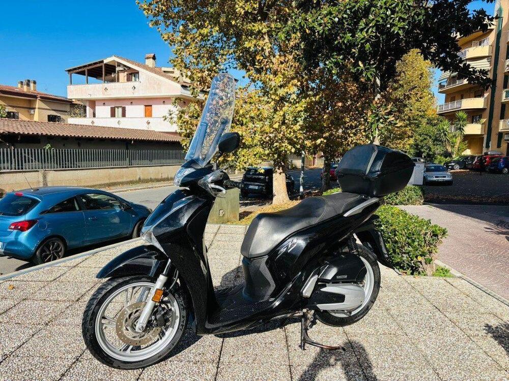 Honda SH 150 i (2017 - 19) (4)