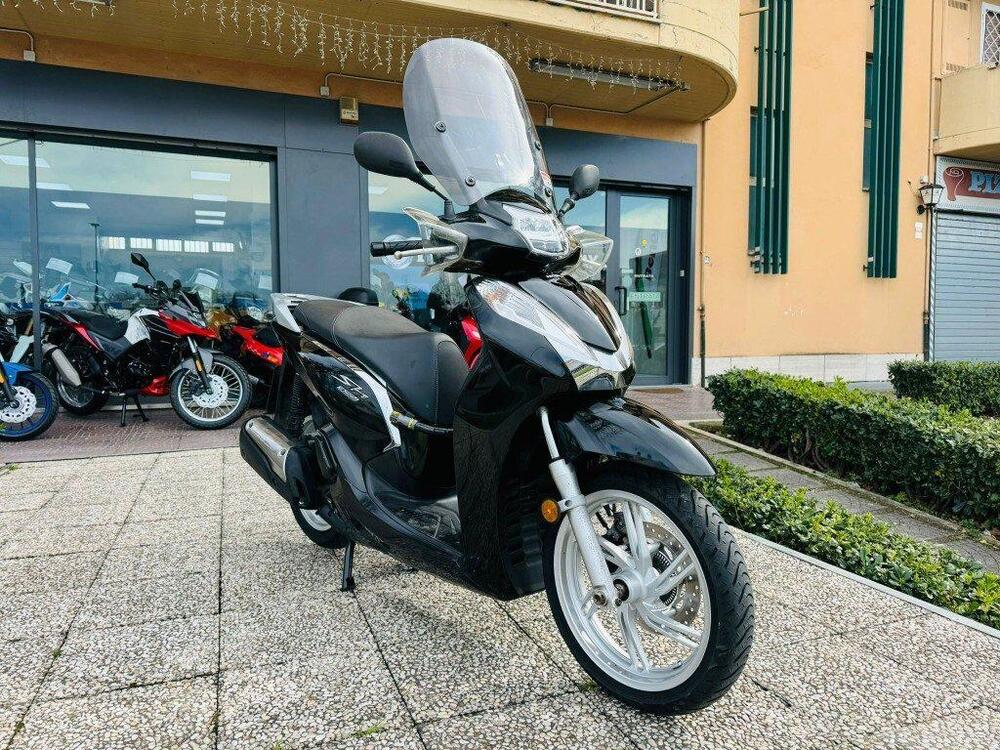 Honda SH 300 i Sport ABS (2018 - 20) (2)