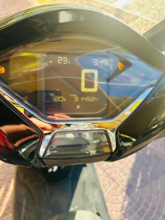 Honda SH 350 (2021 - 24) (2)