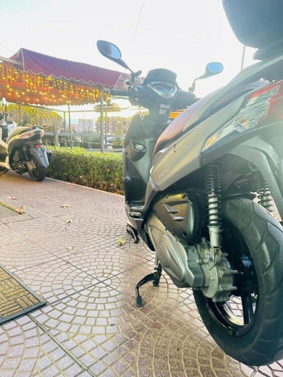 Kymco Agility 200i R16 + (2019 - 20) (3)