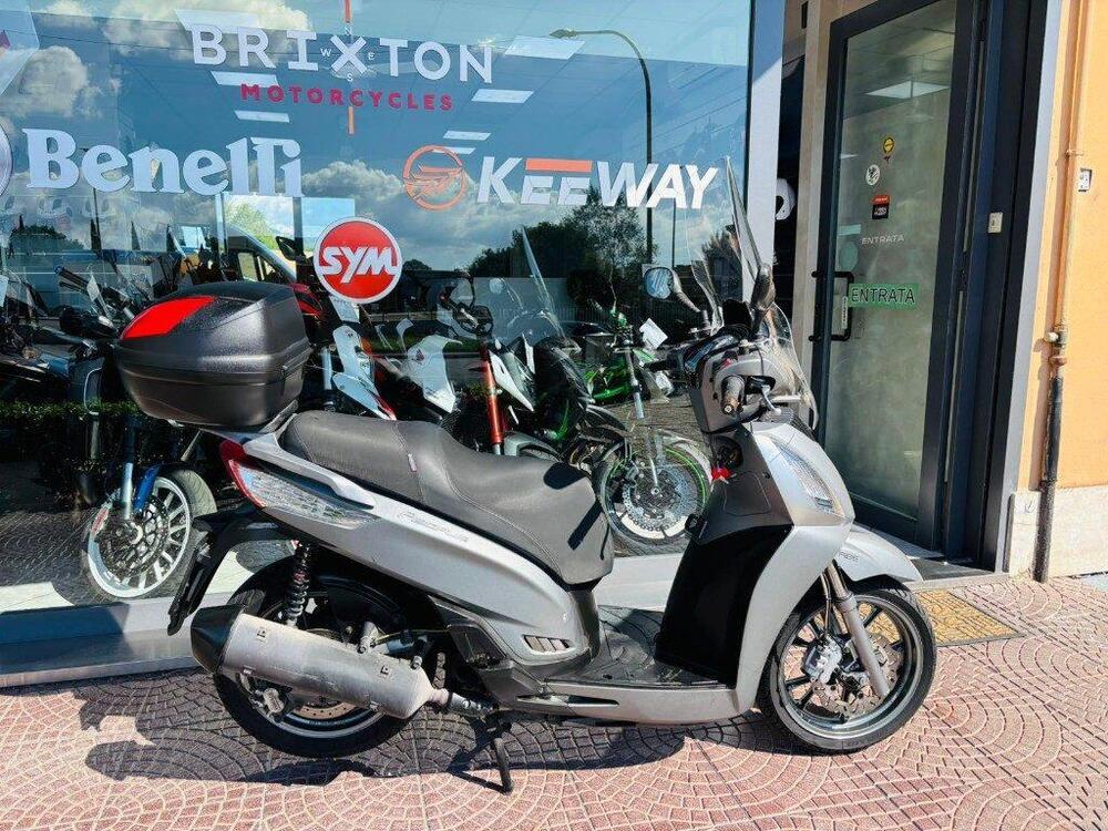 Kymco People 300i GT ABS (2016 - 20) (2)