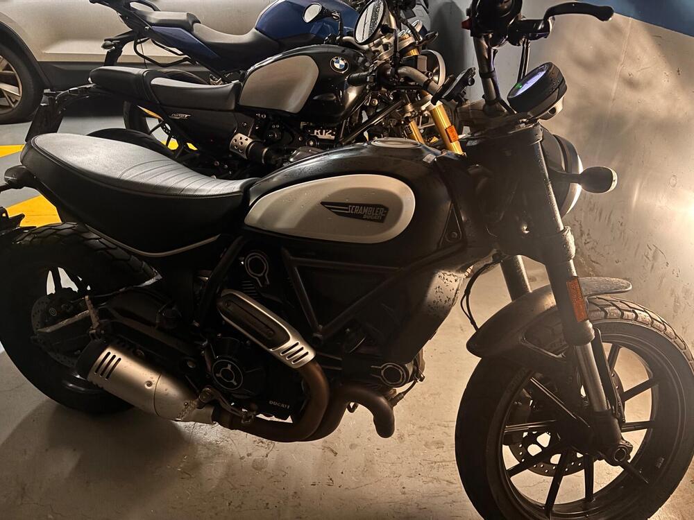 Ducati Scrambler 800 Icon Dark (2021 - 22) (2)