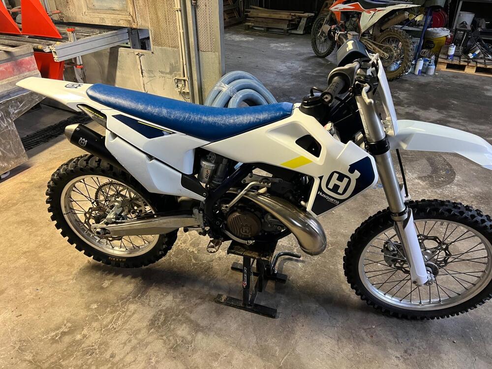 Husqvarna TC 250 (2021) (2)
