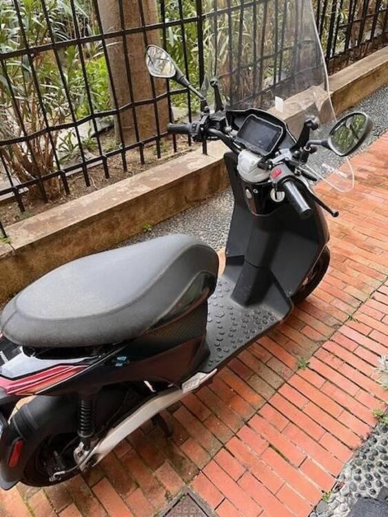 Piaggio 1 Active (2022 - 25) (4)