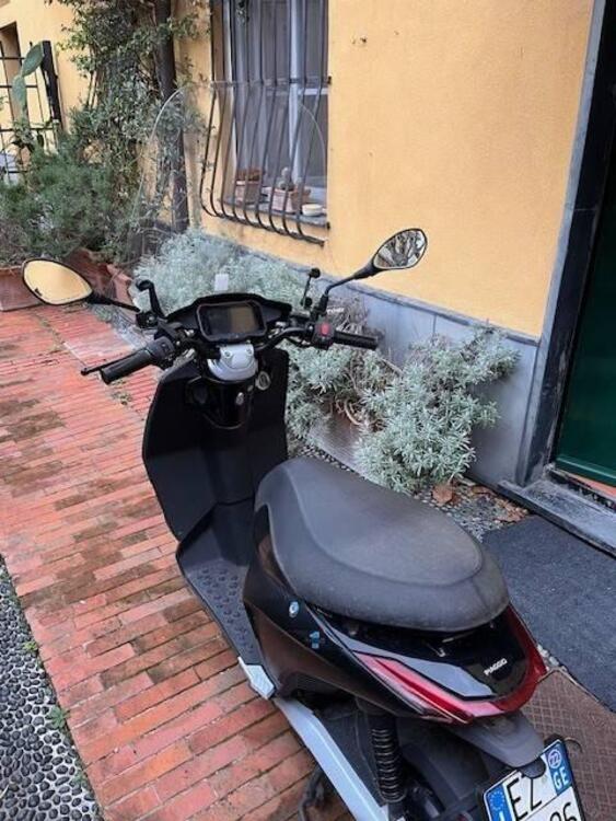 Piaggio 1 Active (2022 - 25) (5)