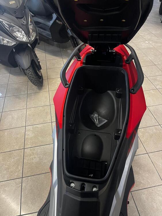 Wottan Motor ST-S 300 (2025) (4)