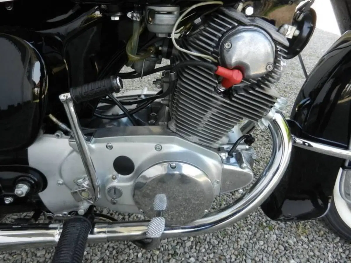 Honda C72 (6)