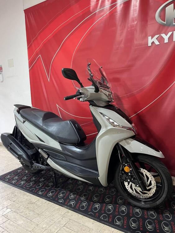 Kymco Agility 300i R16 ABS (2020) (3)