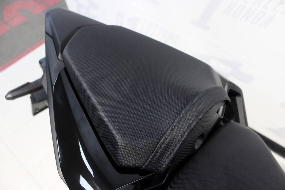 Honda CB 500 Hornet (2024 - 25) (5)