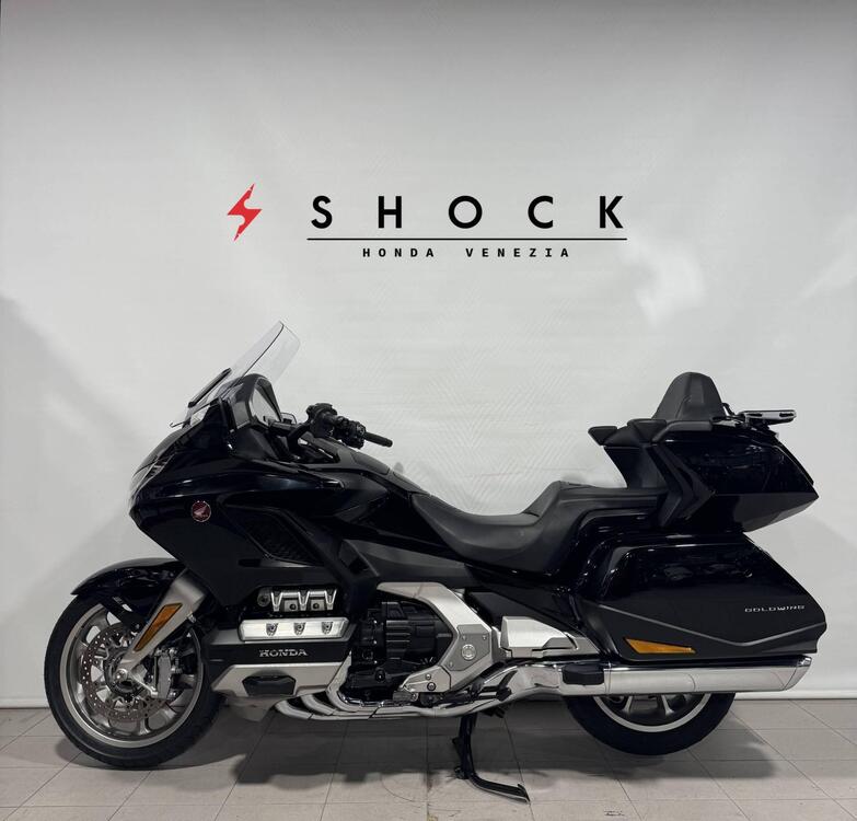Honda GL 1800 Gold Wing Tour DTC (2018 - 20) (3)