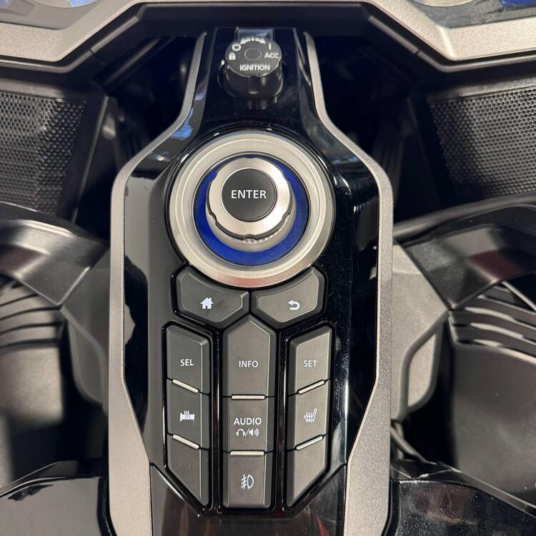 Honda GL 1800 Gold Wing Tour DTC (2018 - 20) (5)