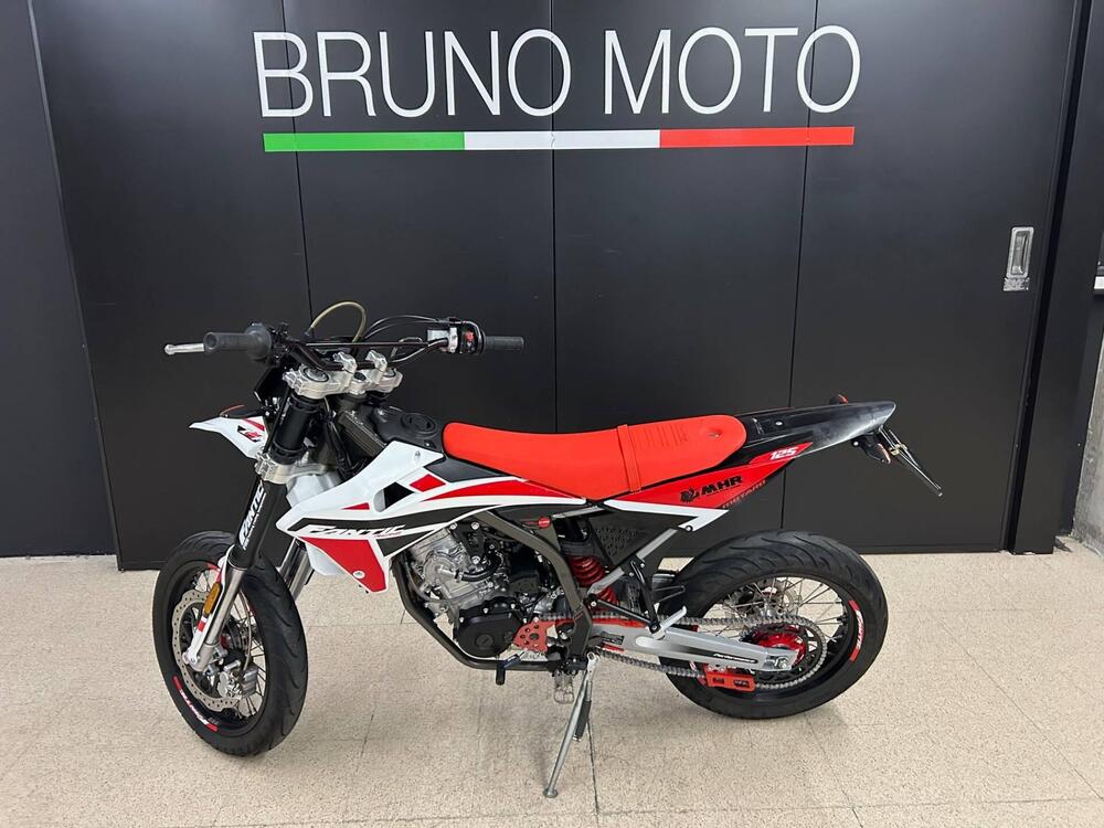 Fantic Motor XMF 125 Motard Performance 4t (2021 - 22) (2)