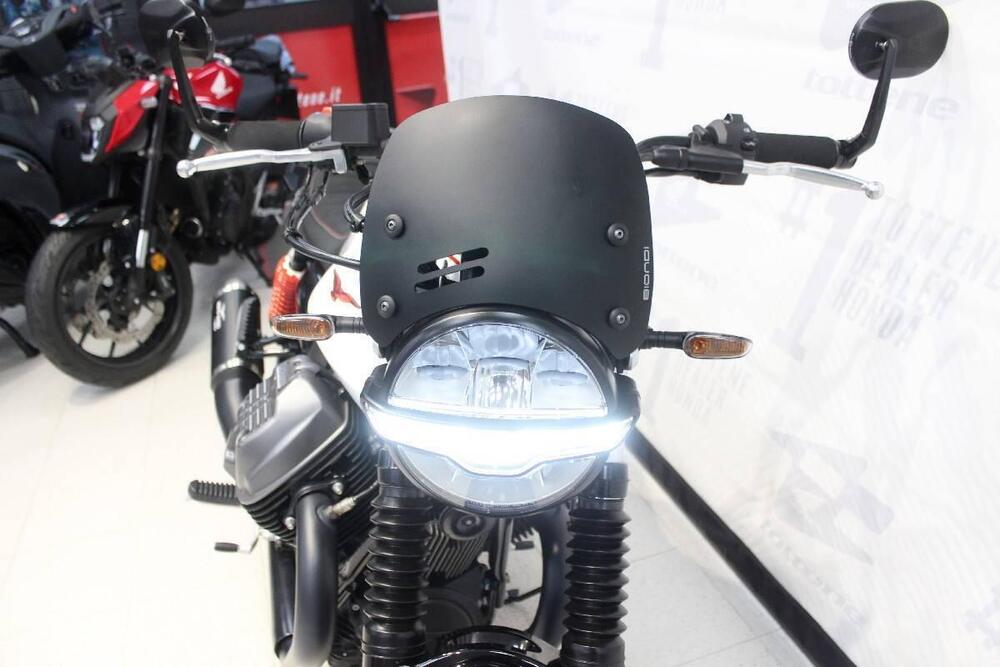 Moto Guzzi V7 Stone Ten (2024 - 25) (4)