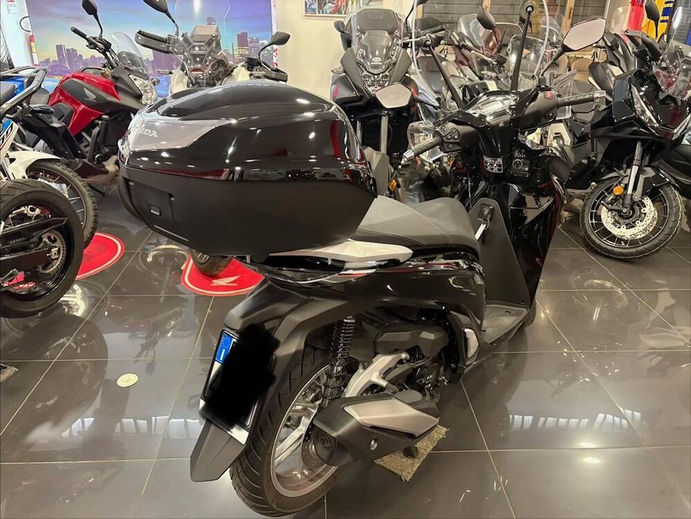 Honda SH 350 (2021 - 24) (3)