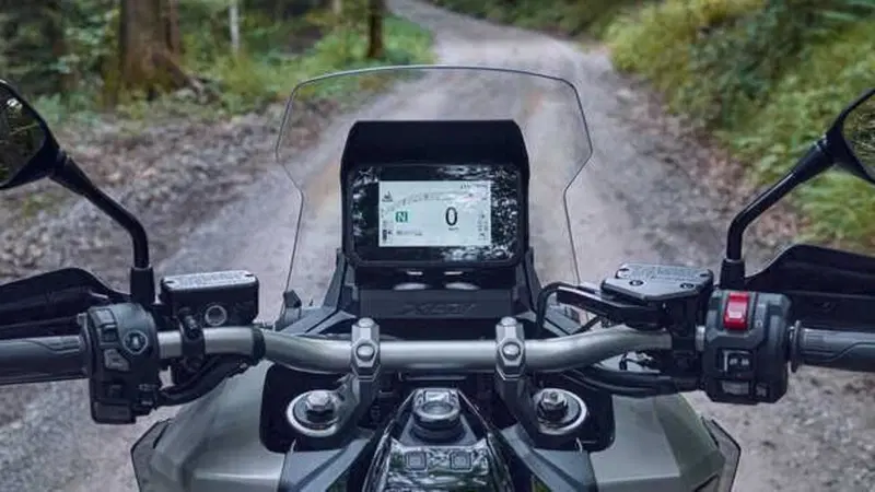 Honda X-ADV 750 (2025 - 26) (5)
