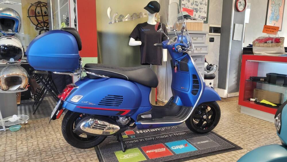 Vespa GTS 300 Super Sport Hpe (2021 - 22)