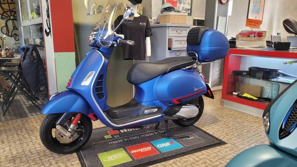 Vespa GTS 300 Super Sport Hpe (2021 - 22) (2)