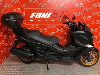 Suzuki Burgman 400 (2025 - 26) usata