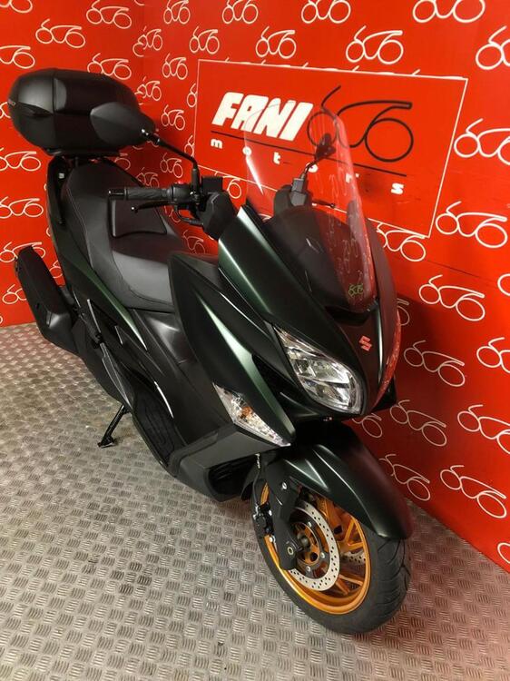 Suzuki Burgman 400 (2025) (2)