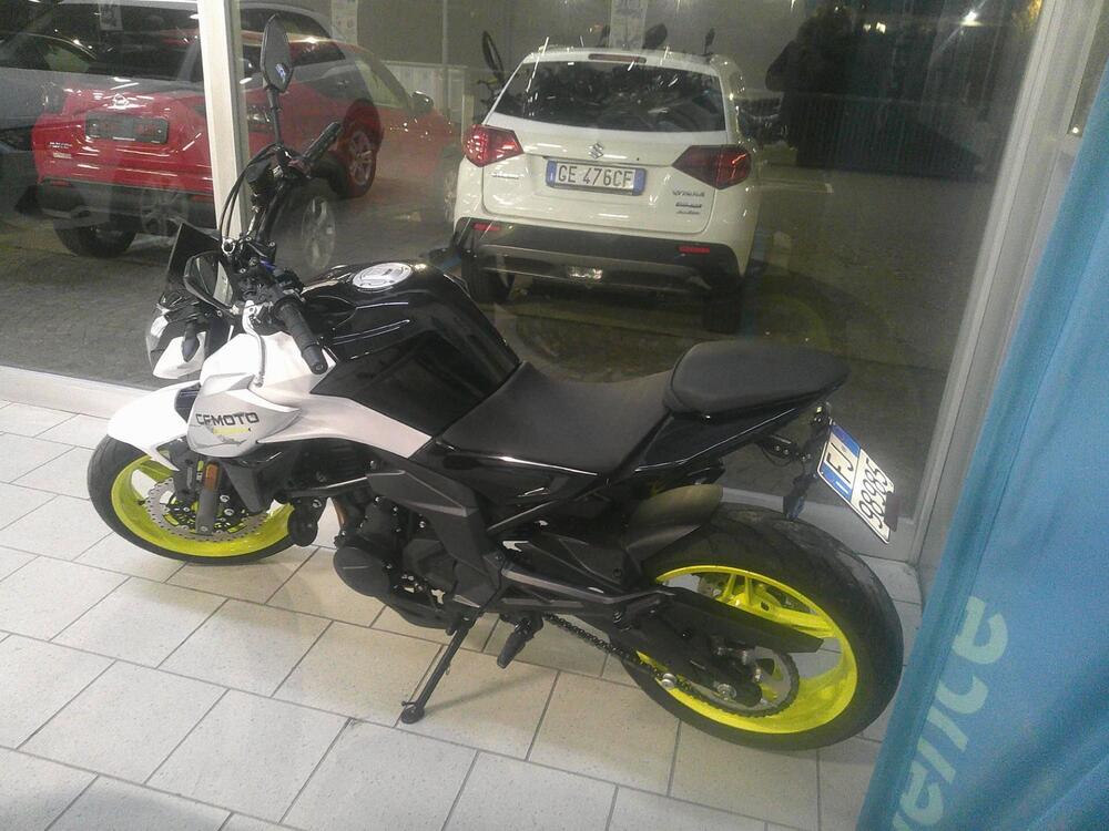 CFMOTO 650NK (2021 - 24) (4)