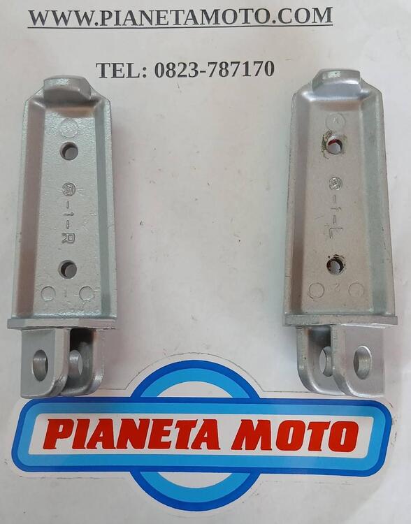 340281119 COPPIA PEDANE GPZ900 Kawasaki