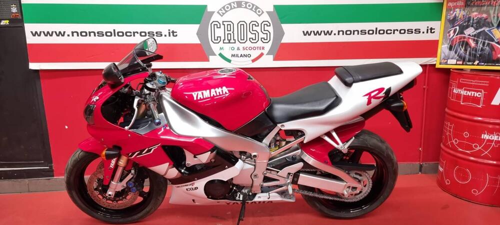 Yamaha YZF R1 (1998 - 99) (4)