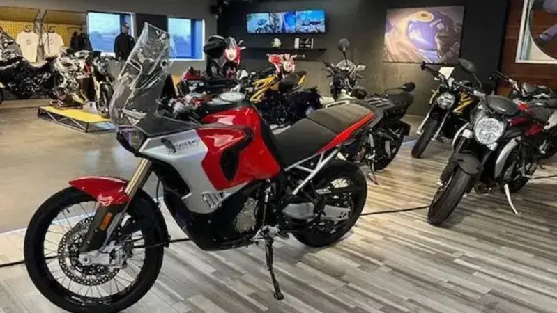 MV Agusta LPX Enduro Veloce: l'usato del giorno di Moto.it