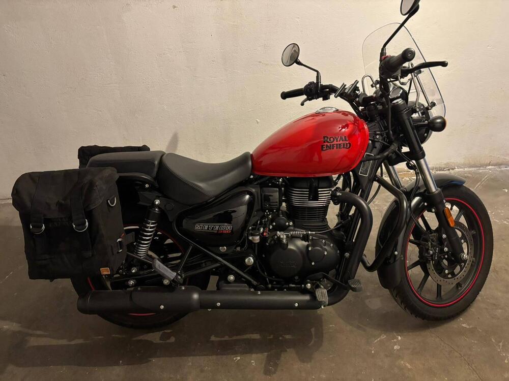 Royal Enfield Meteor 350 Fireball (2021 - 25)
