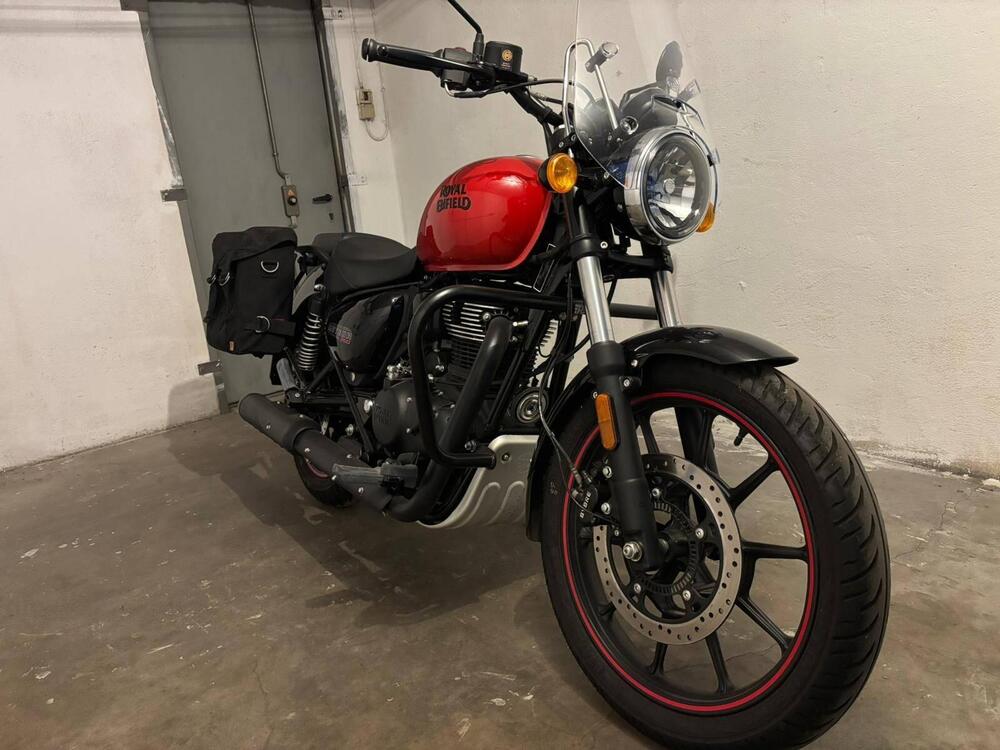 Royal Enfield Meteor 350 Fireball (2021 - 25) (2)