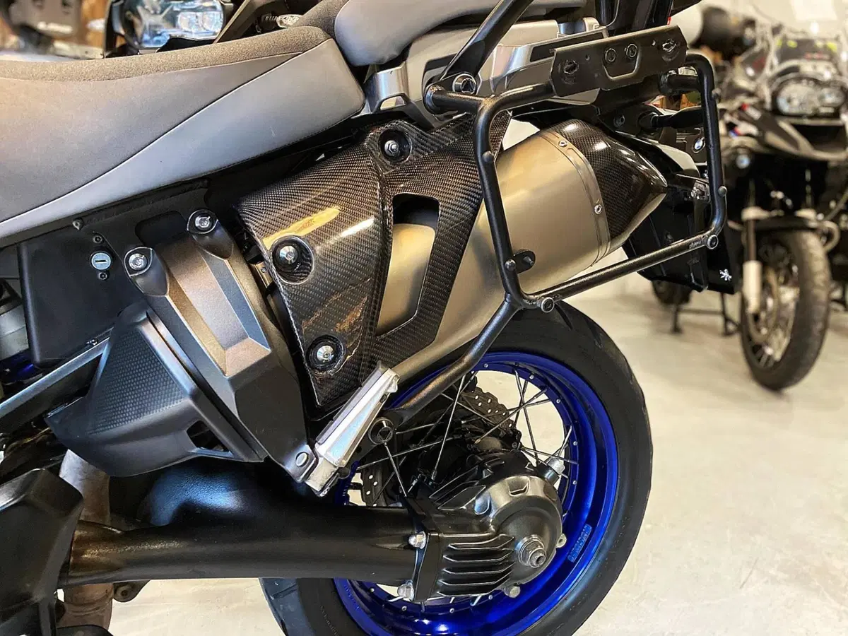 Yamaha XT1200Z Super Ténéré Worldcrosser (2015 - 16) (18)