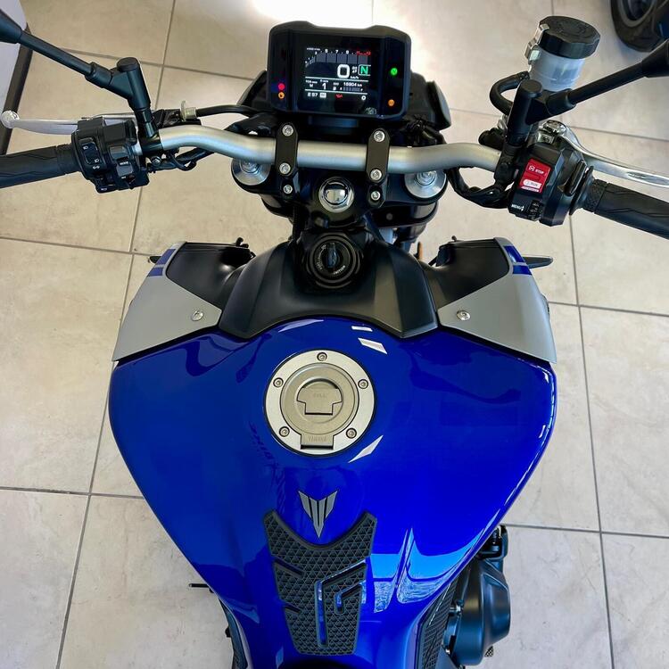 Yamaha MT-09 (2021 - 23) (3)