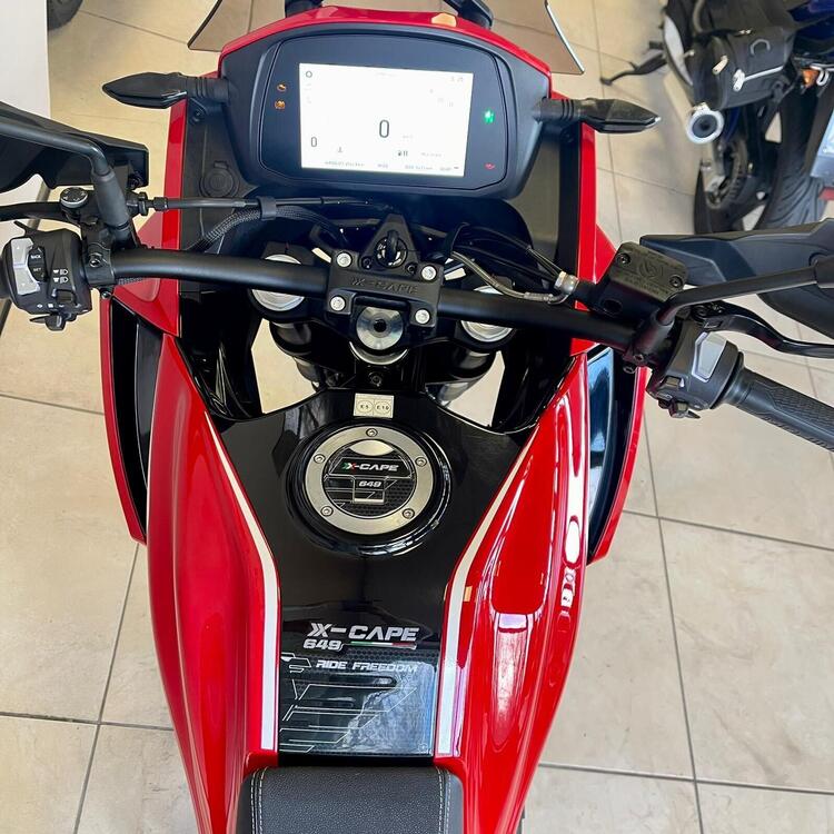 Moto Morini X-Cape 650 (2021 - 25) (3)