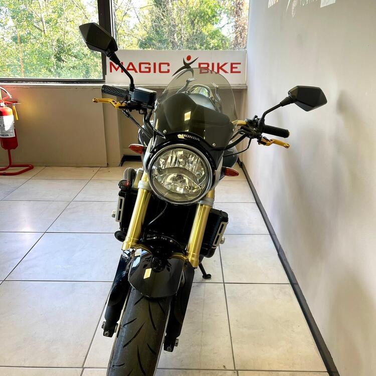 Honda Hornet 600 (2005 - 06) (4)