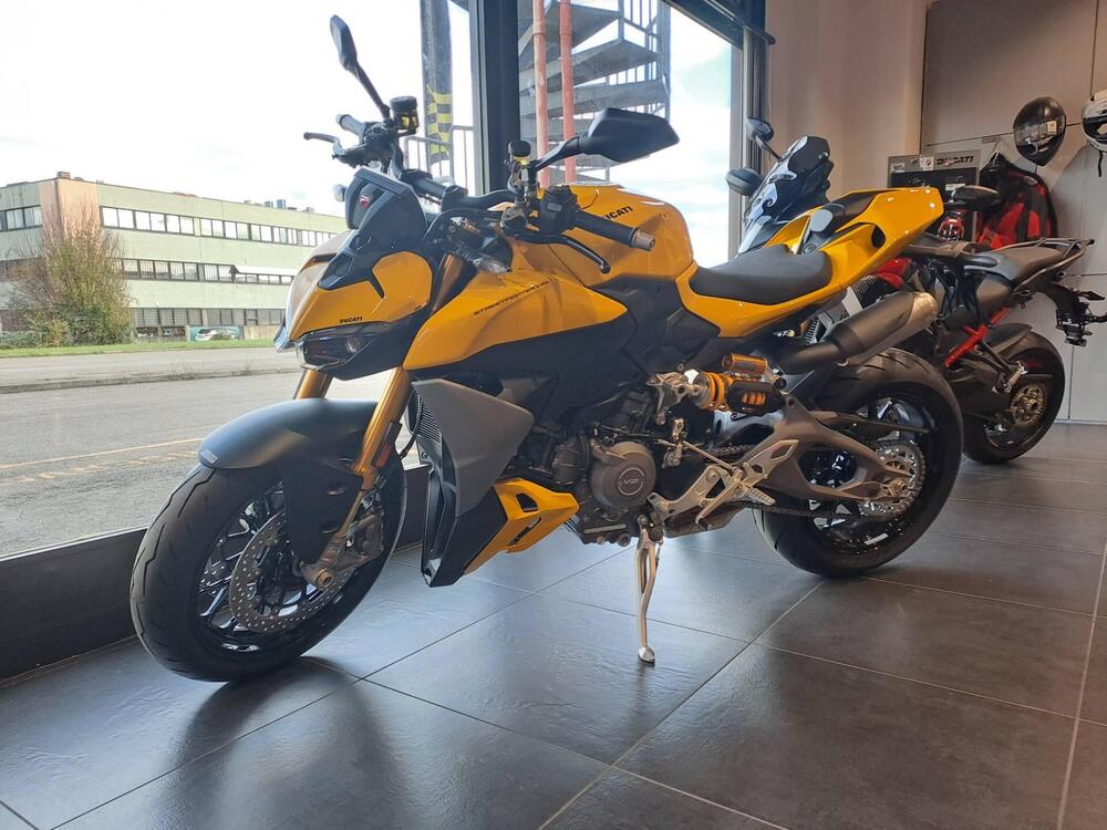 Ducati Streetfighter V2 S (2025) (2)