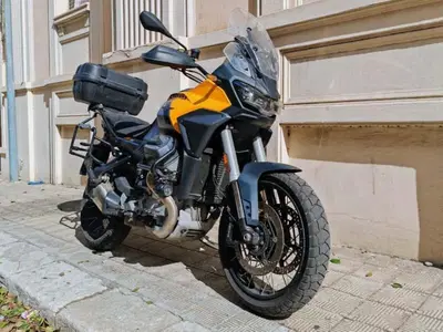 Moto Guzzi Stelvio (2024 - 26) usata