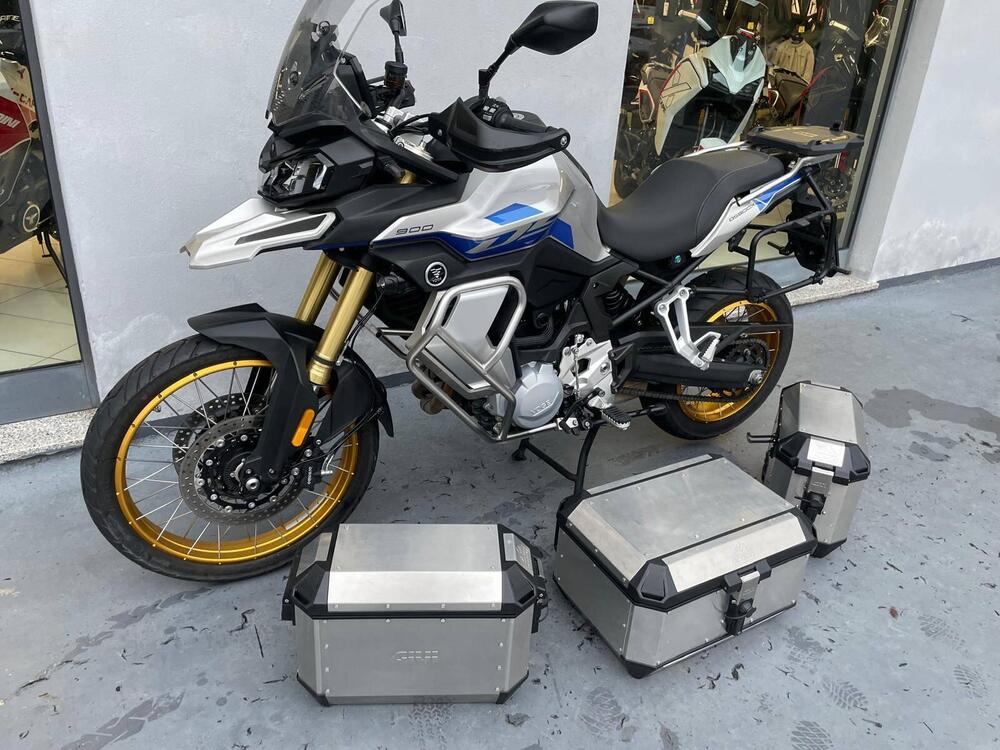 Voge Valico 900DSX (2024 - 25) (3)