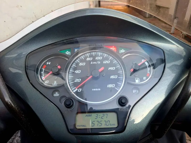 Honda SH 300 i (2006 - 10) (4)